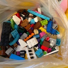 お話し中　レゴブロックの画像