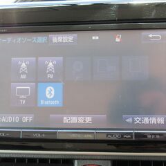 トヨタ　エスクァイア　ハイブリッドＧｉ　★1年保証★ロードサービス付　純正９型ナビ　地デジ　バックカメラ　Ｂｌｕｅｔｏｏｔｈ　後席モニター　両側パワースライド　黒革シートヒーター　クルコン　ＥＴＣ　置くだけ充電　ドラレコ　オートライト　ＬＥＤヘッド　純１５ＡＷの画像