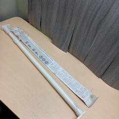 622fk【未使用品・開封品】つっぱり棒M ジャッキ式超強力タイプ マットホワイト 幅75~120cm 耐荷重50~30kg パイプ直径3cm RTJ-M

の画像