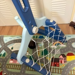 子供用のミニバスケットボールとサッカーゴール3wayの画像