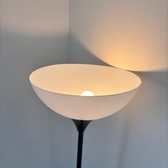IKEA スタンドライト　動作確認済み　ライト　電気　スポットライト　スタンド　イケア　寝室の画像