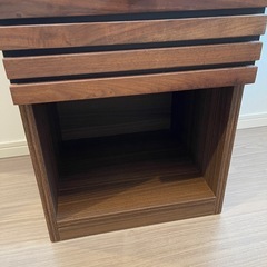 MKマエダ サイドテーブルの画像