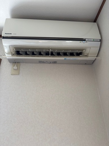 2014年式　パナソニック掃除機能付きエアコン 8畳用