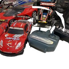 F778 ラジコン おもちゃ まとめ 15点 ジャンク品 車 ヘリコプター 戦車 スポーツカー 動作未確認の画像