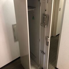 KOKUYO 1人用更衣ロッカーの画像
