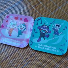 子供用の食器　の画像