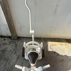 折りたたみ三輪車の画像