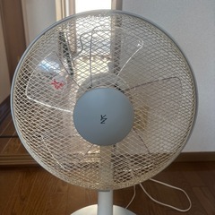 30cmリビング扇風機　リモコン付き（商談中）の画像