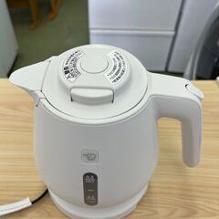 【リサイクルショップ ピカソ 小松原】🫖✨**2022年製✨象印 電気ケトル CK-DB08（ホワイト）**🫖✨★0054★の画像