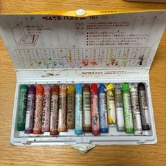 ぺんてるパステル16色オイルパステルの画像
