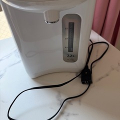 電気ポットの画像