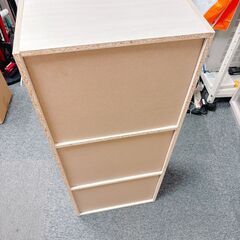 0円【無料】三段棚※天板壊れありの画像
