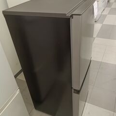 ★リユースのサカイ千葉中央店★期間限定割引有 AQUA 冷蔵庫 135L 23年製 動作確認／クリーニング済み TC3948の画像