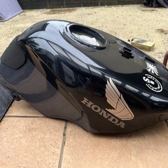 CBR400RR NC23 純正タンクの画像