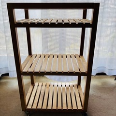 IKEA MOLGER キャスター付き木製ワゴンの画像