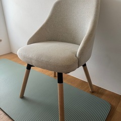 IKEA ソファチェア　回転　ヤンオロフ　の画像
