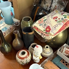 🪻【花瓶・木彫りお盆茶器人形置物などまとめて】ご入り用の方どうぞ！ の画像