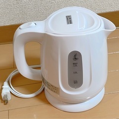 電気ケトルの画像