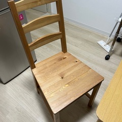 テーブル＆イスの画像