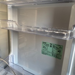 MITSUBISHI 2016年製330L 冷蔵庫 MR-CX33A-Wの画像