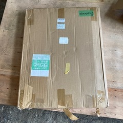 新品　ペットトイレレイー 65X50CM 大型犬トイレ トレイ ワイド 犬用 マーキングポール フチ付き トレーニング しつけ メッシュ しつけるウォールトレー ボックス屋内/屋外 高さ6.5CM グレイの画像
