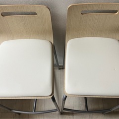 カウンターチェアの画像