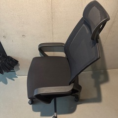 オフィスチェアの画像