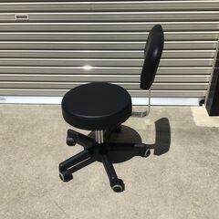 367 エステスツール キャスター付き 昇降スツール チェア 椅子 背もたれ付きの画像