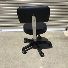 367 エステスツール キャスター付き 昇降スツール チェア 椅子 背もたれ付きの画像