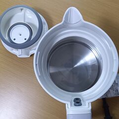 TIGER 電気ケトル 0.8L ホワイトの画像