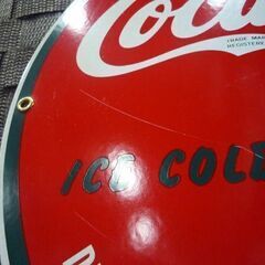 ① Coca-Cola 円形 ブリキ看板 直径28.5cm コカ・コーラ メタルサイン サイン看板 アメリカン雑貨 インテリア雑貨 札幌市東区 新道東店の画像