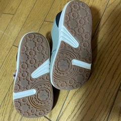 13.5センチ　スニーカーの画像