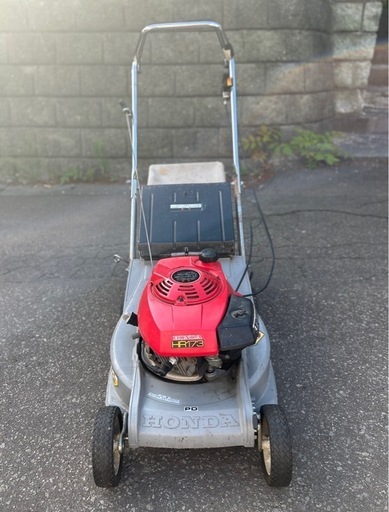 週末価格】ホンダ 歩行型 エンジン芝刈機 HR173