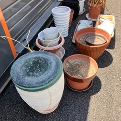 無料　植木鉢色々の画像
