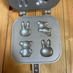 ミッフィーのベビーカステラメーカーの画像