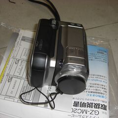 ビデオカメラ　Everio GZ-MC200の画像