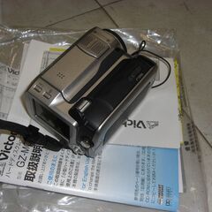 ビデオカメラ　Everio GZ-MC200の画像