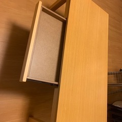 木製　テーブルの画像