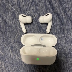ブルートゥースイヤホンピンクXゴールドカバー付きの画像