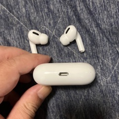 ブルートゥースイヤホンピンクXゴールドカバー付きの画像