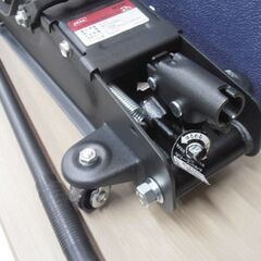 油圧ジャッキ ローダウン車対応 最大荷重2t BAL No2102 収納ケース付 2トン メンテナス用品 車用 苫小牧西店の画像