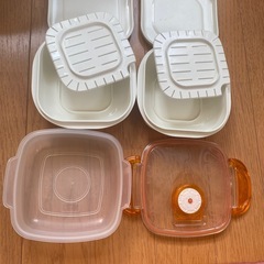 超お得！！キッチン用品　まとめ売り　アルミ蒸し器 、保存容器、おろし器、その他の画像