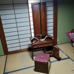 三面鏡、鏡台、ドレッサーの画像