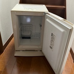 小型冷蔵庫の画像