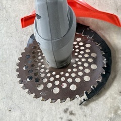 草刈機(バッテリー無し)の画像