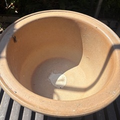 陶器の鉢の画像