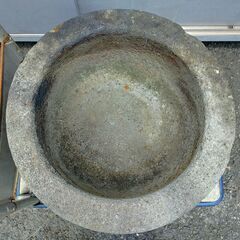 △ 石臼 いしうす 餅臼 餅つき 高さ 44cm  直径 45.5cm 汚れ欠けあり 現状渡しの画像