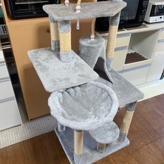 キャットタワーの画像
