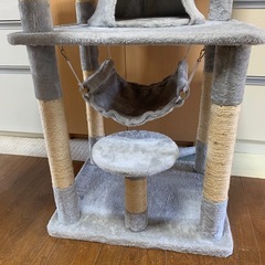 キャットタワーの画像
