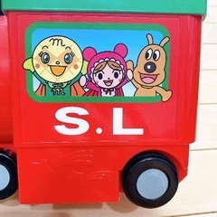 アンパンマン ボールがとびだす！ はしるよポンポンSLマンの画像